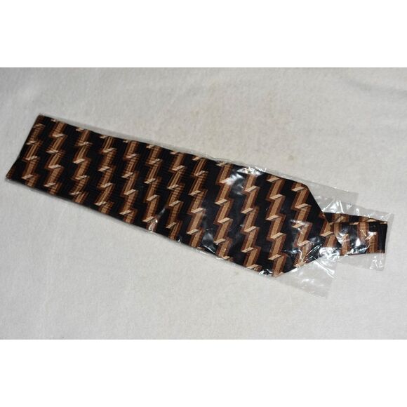 NIP Bill Blass Black Label 100% Silk Contemporary Dapper Tie - Picture 1 of 3